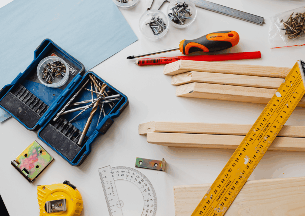 アンテナ修理のための工具の画像