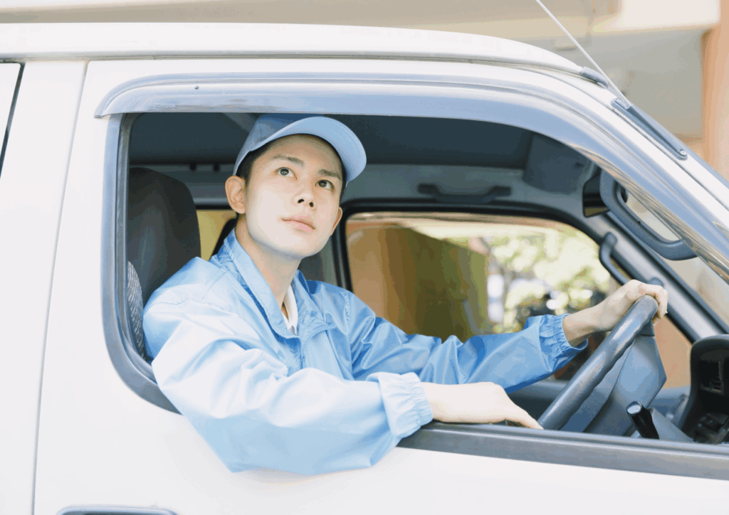 処分するアンテナを運送している画像